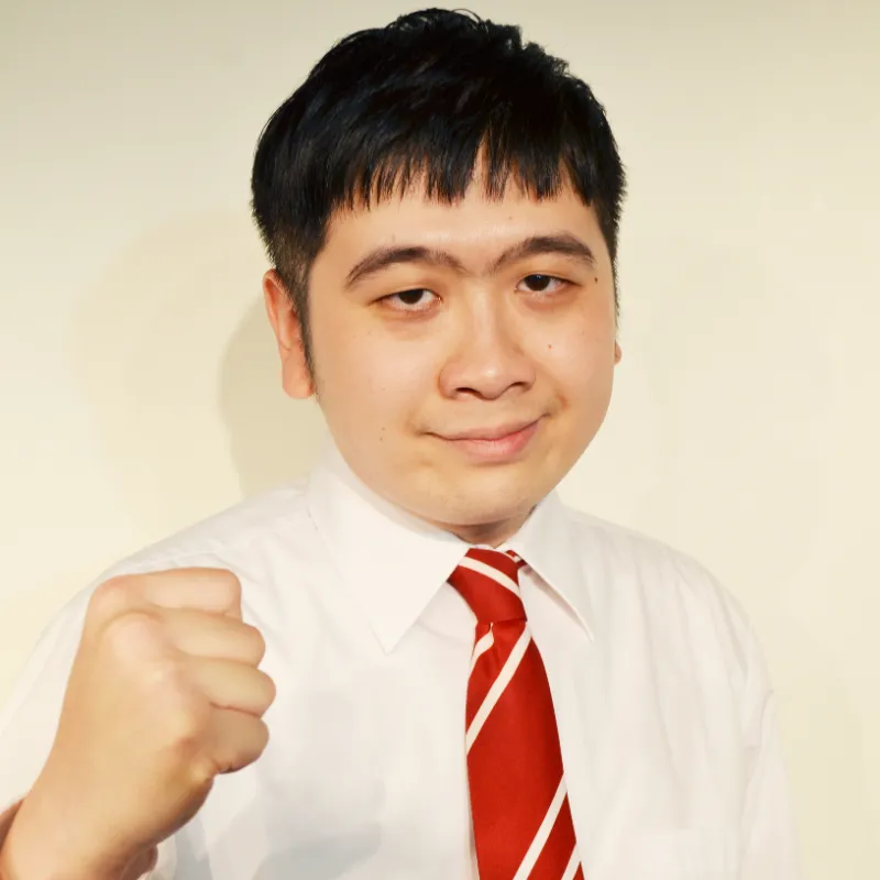 ハーフヌードル・安田